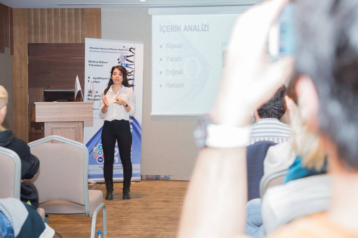 Sosyal Medya Egitimleri 8