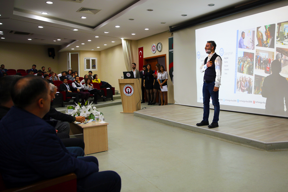 Sosyal Medya Kurslari