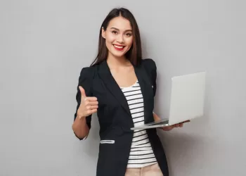 Sosyal Medya Danışmanı İş İlanlarına Başvurabilmeniz İçin Hangi Niteliklere Sahip Olmanız Gerekir?